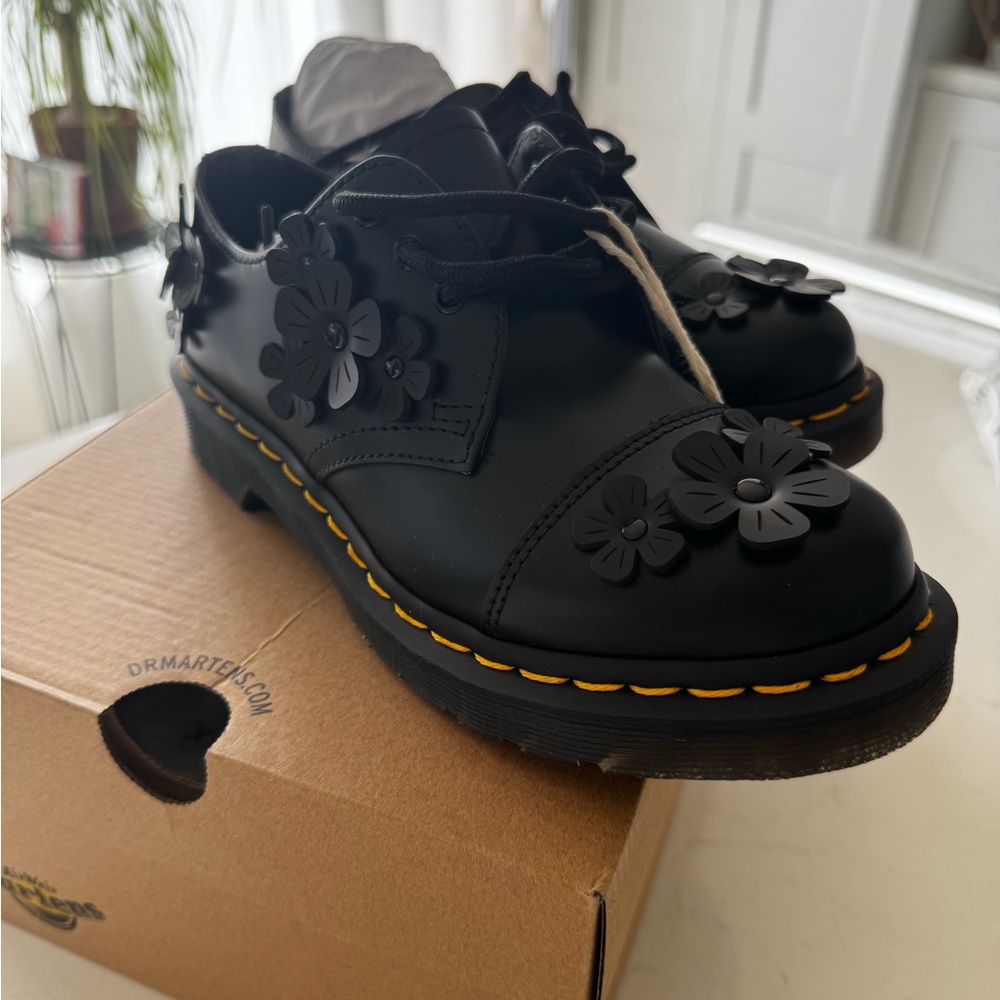 Dr. Martens 1461 FLWR Black - US Size 5